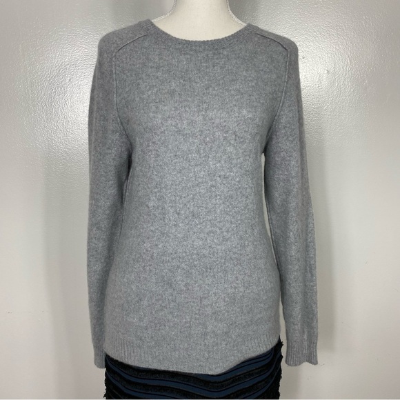 Cashmere sweater Blanket Stitch Crew neck  long lined exposed seam Theory - Picture 1 of 9
